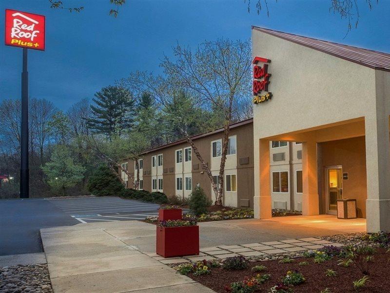Red Roof Inn Plus+ South Deerfield - Amherst Экстерьер фото