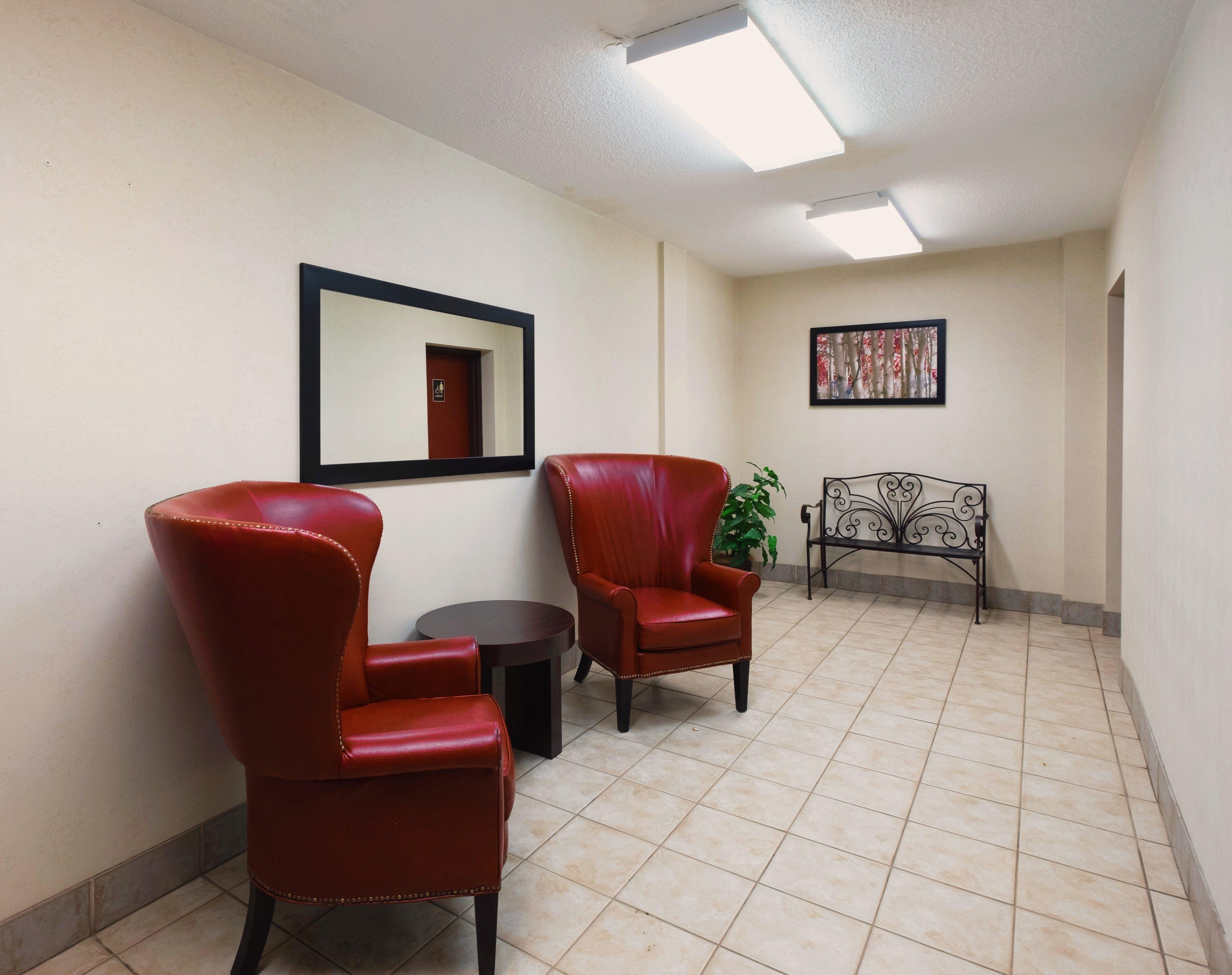 Red Roof Inn Plus+ South Deerfield - Amherst Экстерьер фото