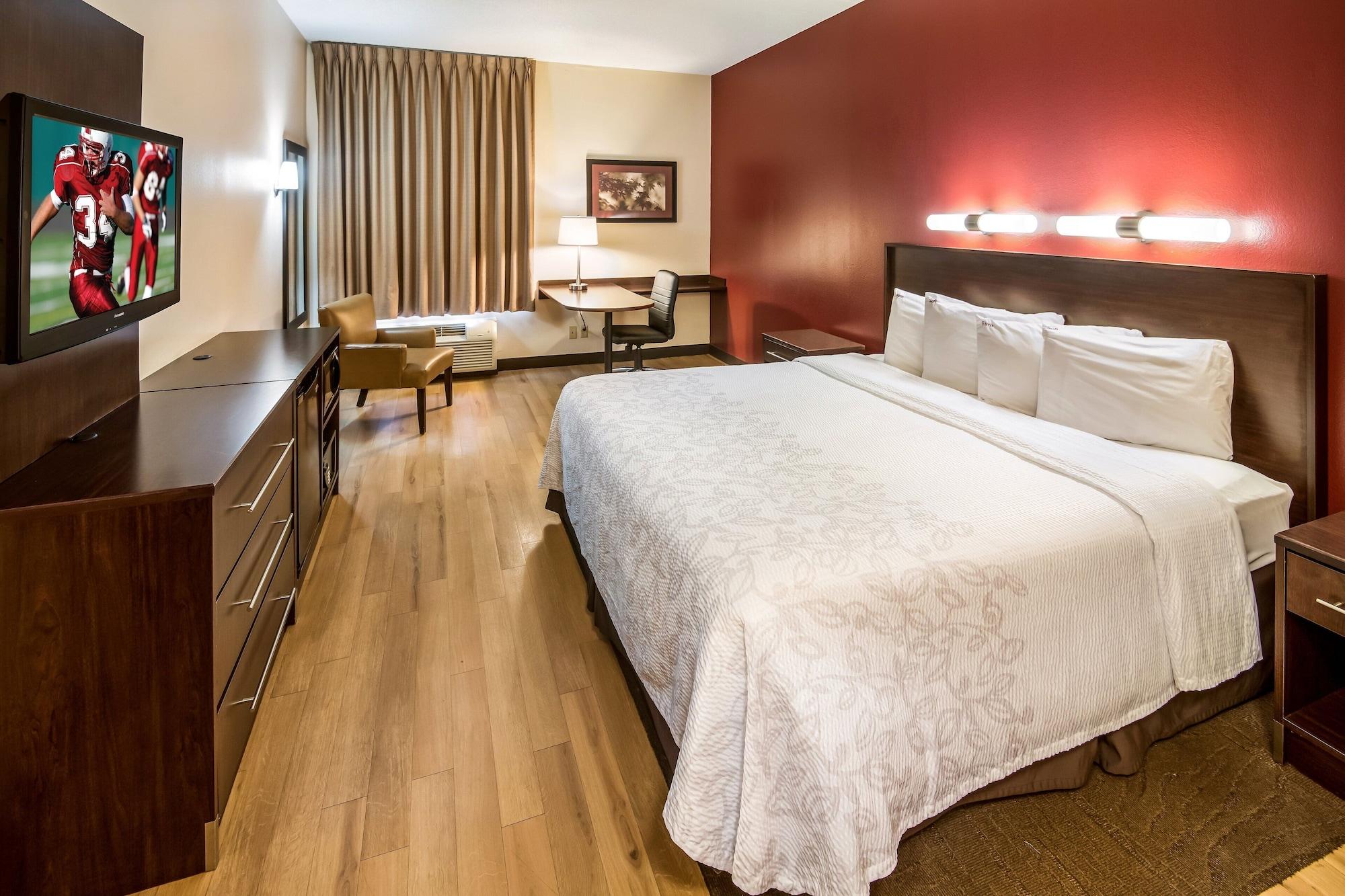 Red Roof Inn Plus+ South Deerfield - Amherst Экстерьер фото