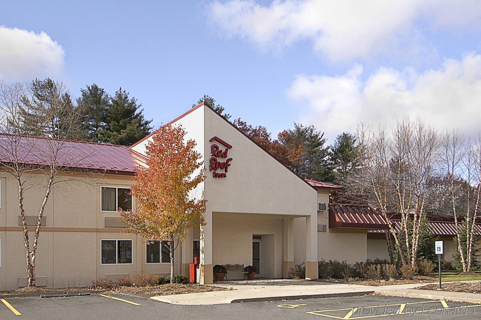 Red Roof Inn Plus+ South Deerfield - Amherst Экстерьер фото