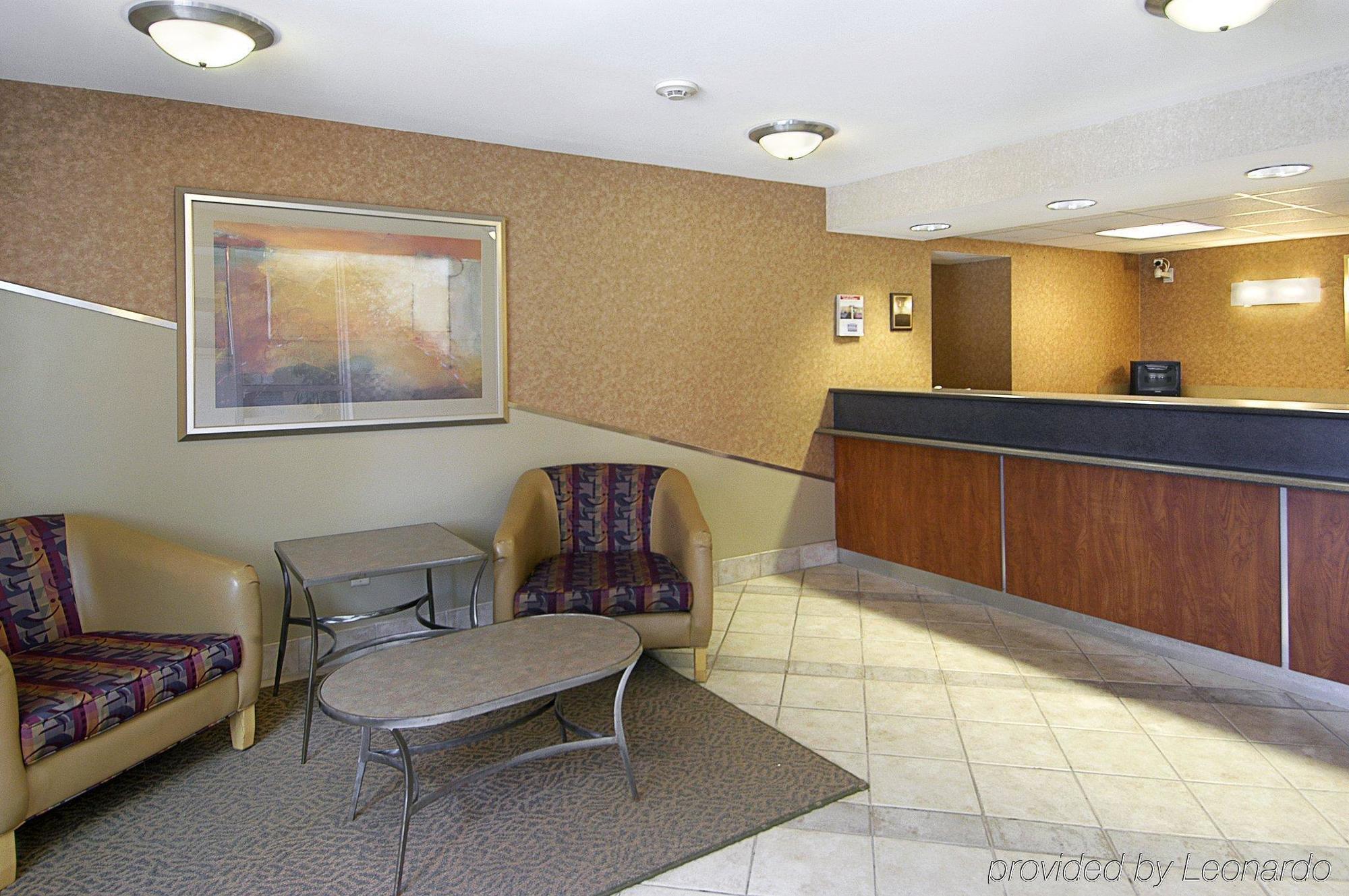 Red Roof Inn Plus+ South Deerfield - Amherst Интерьер фото